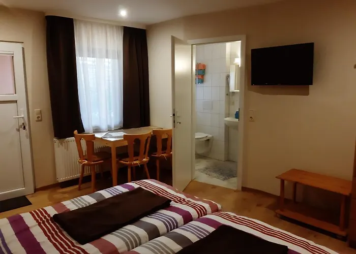 Lehmann Guest house 3*